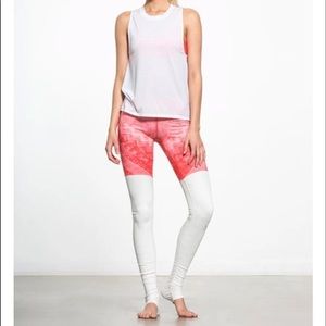 Alo yoga | Goddess leggings in poppy